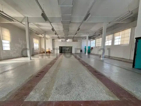 Carlos María de Alvear 1200, Piso 0