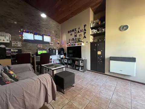 Hermoso departamento interno en planta alta