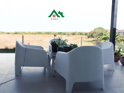 Casa 3 ambientes con 2 baños