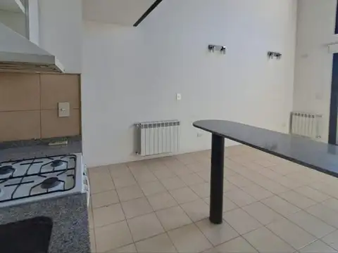 Departamento en Alquiler en Casas Del Alto, $ 600.000