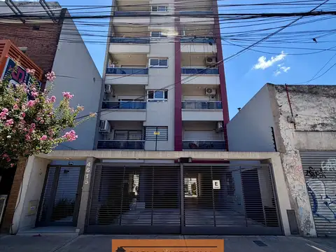 ALQUILER - DEPTO 2 AMB CON COCHERA - CASEROS - TRES DE FEBRERO