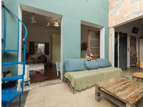 Depto Tipo Casa en Venta 80 años