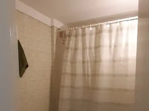 EN VENTA DEPARTAMENTO DE 2 AMBIENTES EN CASTELAR