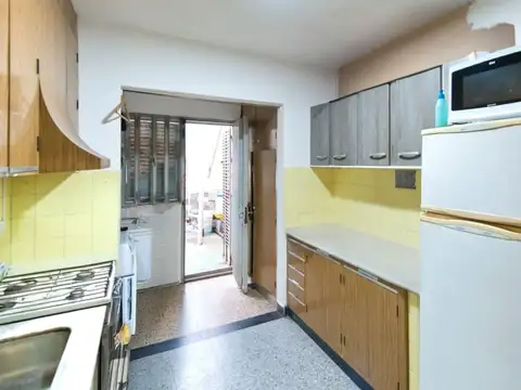 VENTA CASA PLANTA ALTA + LOCAL COMERCIAL PB