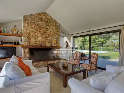 Casa 5 ambientes con 5 baños