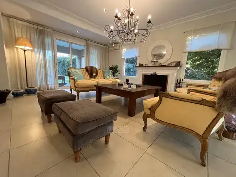 Casa en Venta de 5 dormitorios