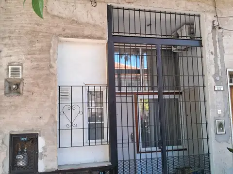 Aristóbulo Del Valle 400