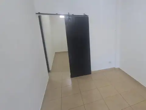 Departamento en Alquiler en Jose Leon Suarez, $ 400.000