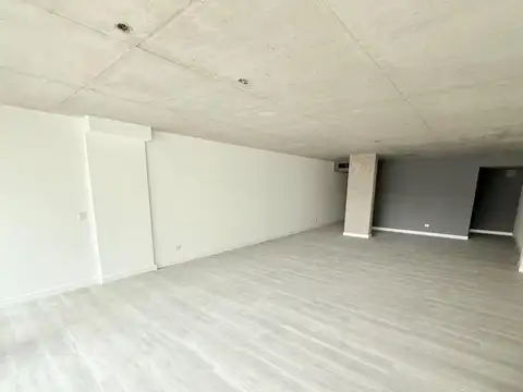 Oficina en Venta con 1 cochera