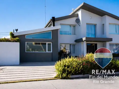 VENTA CASA CON QUINCHO Y PILETA CLIMATIZADA R.G