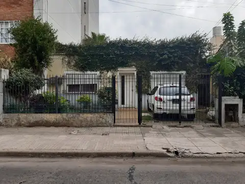 CASA DE 3 AMBIENTES CON COHERA