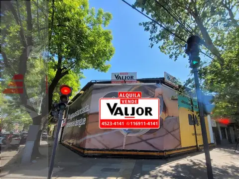 Excelente Local en esquina 