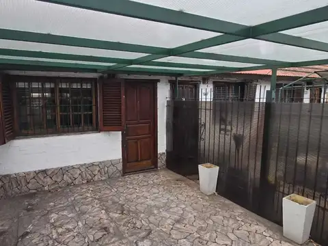 HAEDO-V. SARMIENTO-PH DUPLEX 2 AMB. CON COCHERA APTO CRÉDITO Y LISTO P/ ESCRITURAR
