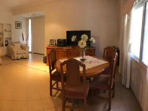 Casa en Venta en Ituzaingo, USD 350.000