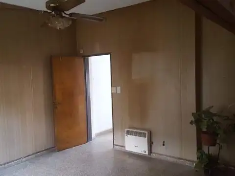 CASA EN VENTA BARRIO OBSERVATORIO A METROS AV. PUEYRREDON