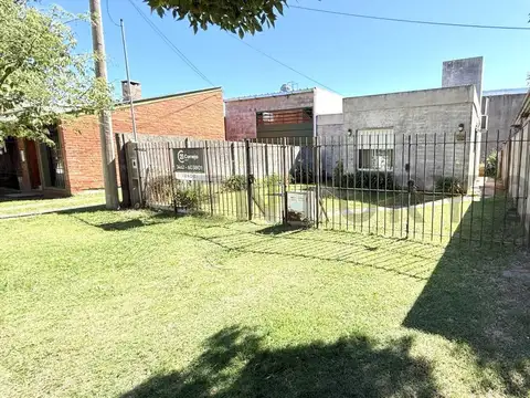 Casa 2 ambientes con 1 baño