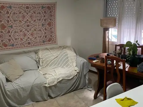 VENTA 2 AMBIENTES PB .FRENTE. PTIO.   CABALLITO