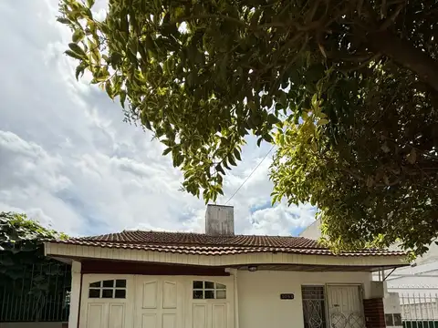 Casa en venta con cochera