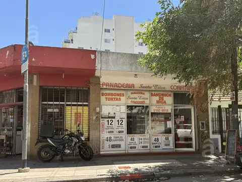 José Hernández al 3000 a metros de Artigas