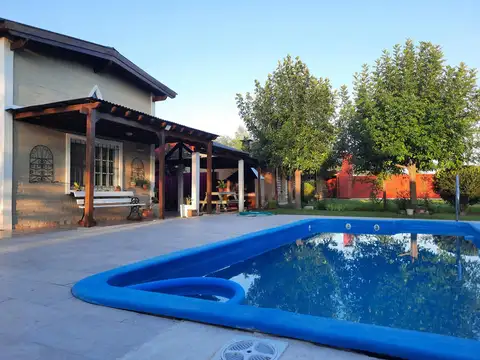 Casa en Venta con 1 cochera