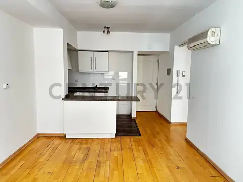 Agustin Alvarez 200, Piso 2