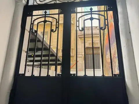 Perú e/ Avenida Independencia y Estados Unidos