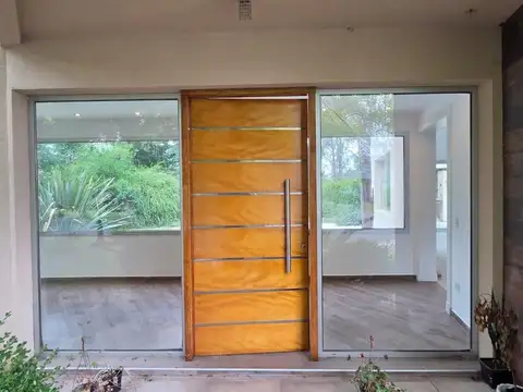 Venta Casa - en Pilar, Barrio Santa Silvina