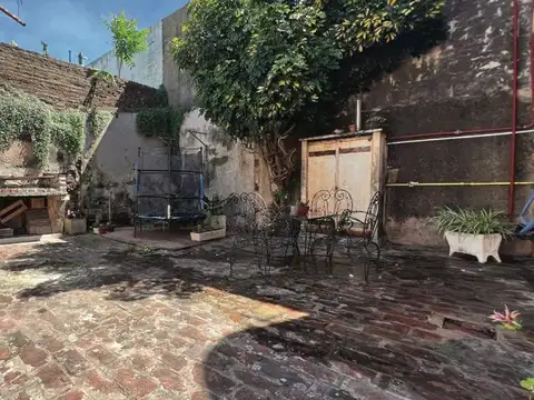 Casa en venta - 2 Dormitorios 1 Baño - Mercedes