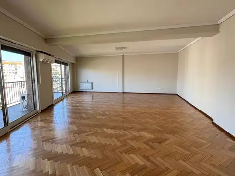 Departamento en Alquiler de 4 ambientes