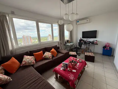 Paunero 800, Piso 21