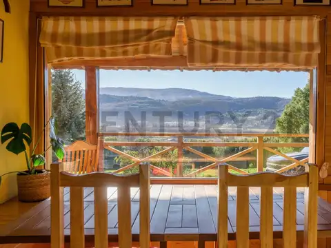 Casa 8 ambientes con 3 baños