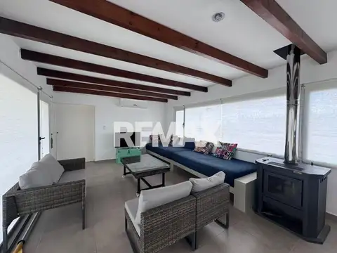 VENTA casa en B° La Península Lago Mari Menuco NQN