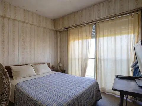 Venta dpto dos dorm. esquina San Martin y Rueda