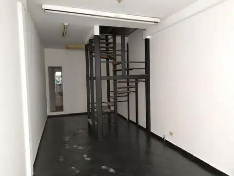 Local en Venta 30 años