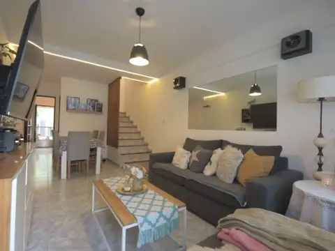 Triunvirato  al 3300, Carapachay, Vicente López