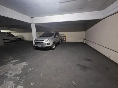 Avenida Hipólito Yrigoyen 700