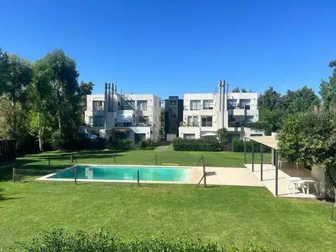 Divino Departamento en venta en Hostal Del Sol  