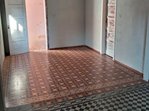 Local en Alquiler en Berazategui, $ 800.000