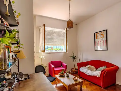 Venta PH 2/3 Ambientes 3 pisos x escalera Baj. Exp