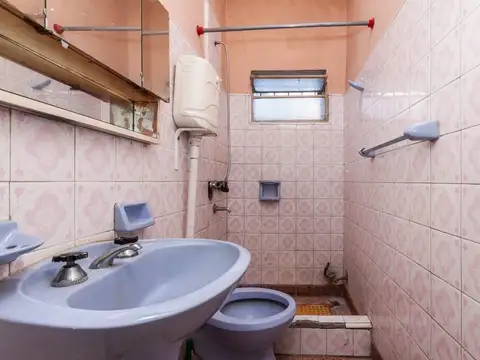 Depto Tipo Casa en Venta en Lomas De Zamora, USD 55.000