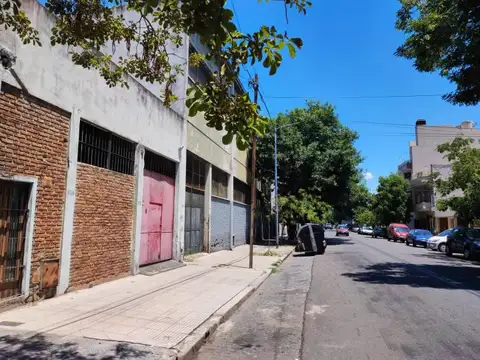 Galpon en Venta en Parque Chacabuco, USD 170.000