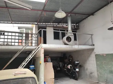 Galpón de 173 m² en Venta en Parque Chacabuco
