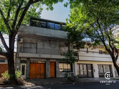 VENTA Casa 3 Plantas 5 DORMITORIO COCHERA QUINCHO Terraza Jacuzzi. Abasto, Rosario