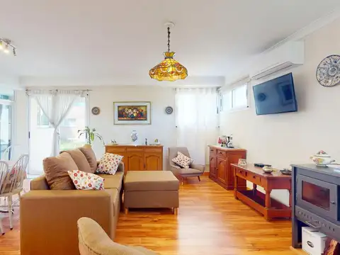 Casa en Venta en City Bell [Cod: 140]