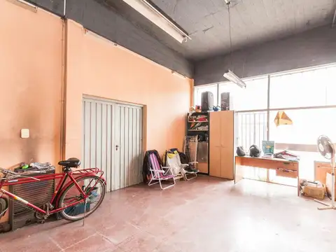 Galpon en Venta en Valentin Alsina, USD 135.000