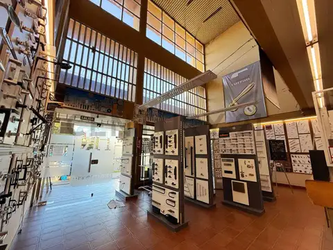 Local comercial en venta en La Plata.