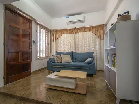 Depto Tipo Casa en Venta en Villa Luzuriaga, USD 110.000