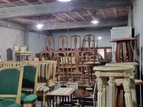 Deposito con terreno propio