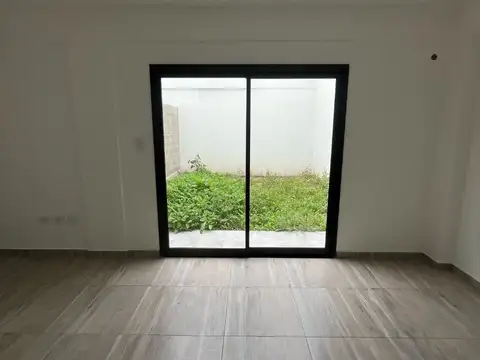 Dpto monoamb c/ patio a estrenar, contrafrente pb, ubicado en Hipolito Yrigoyen 7724, Banfield