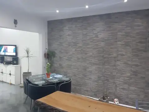 Depto Tipo Casa en Venta de 1 dormitorio